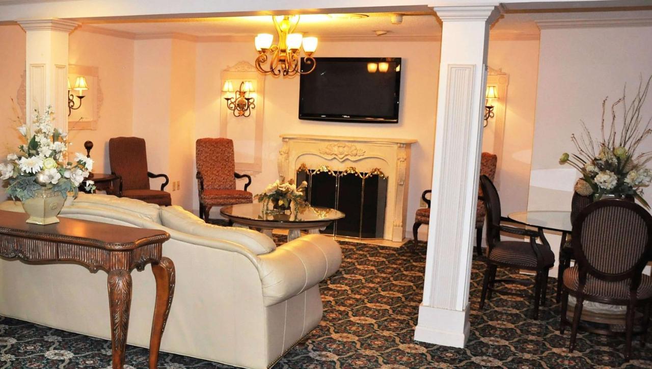Magnuson Hotel East Сандаски Экстерьер фото